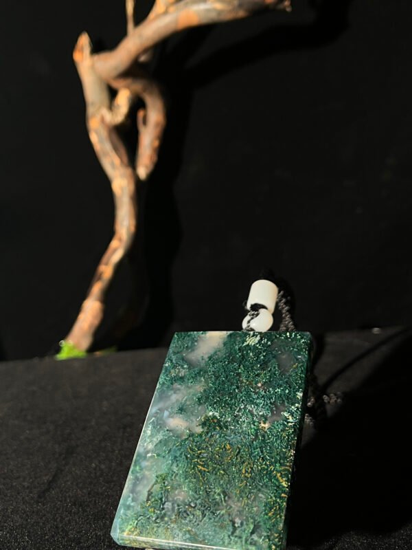 Moss Agate Peace Pendant: Verdant Landscape